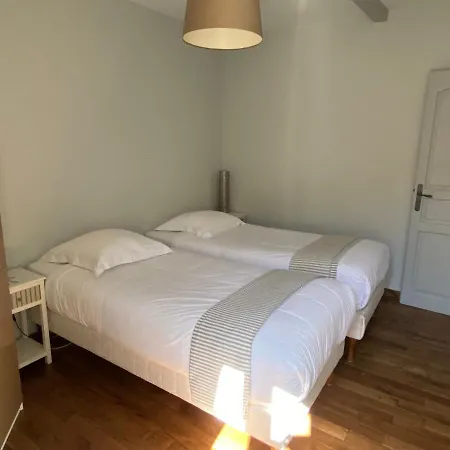 Hotel Logis Chateau De