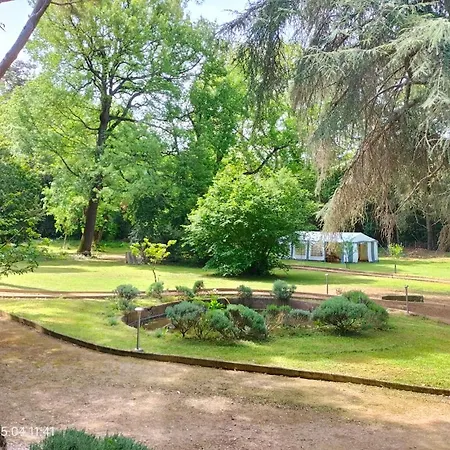 Hotel Logis Chateau De 4*