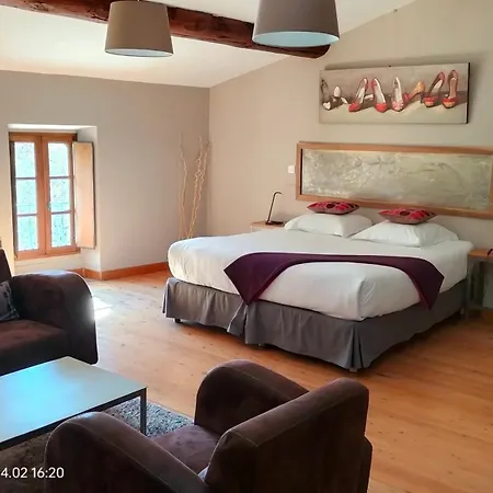 Logis Chateau De 4*