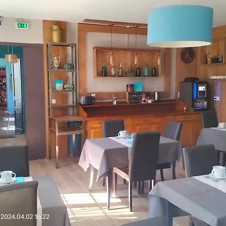 Logis Chateau De 4* Palaja