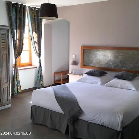 Hotel Logis Chateau De