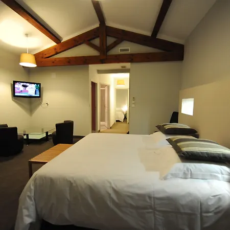 Logis Chateau De 4*
