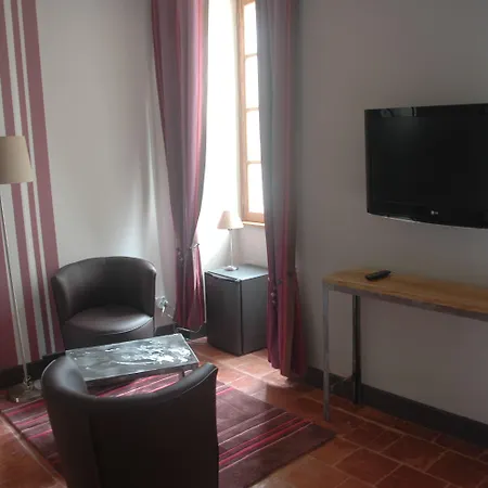 Hotell Logis Chateau De 4*