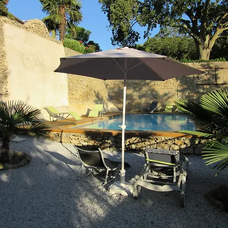 Logis Chateau De Hotel 4*